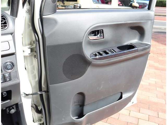 ダイハツ タント ６６０ カスタム ＲＳ トップエディション ＳＡＩＩＩ H29年 (関東) 99