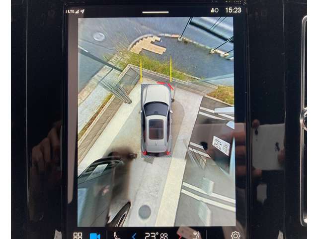 ボルボ ＸＣ４０リチャージ プラス シングルモーター R4年 (関東) 99