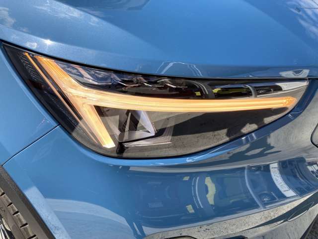 ボルボ ＸＣ４０リチャージ プラス シングルモーター R4年 (関東) 99