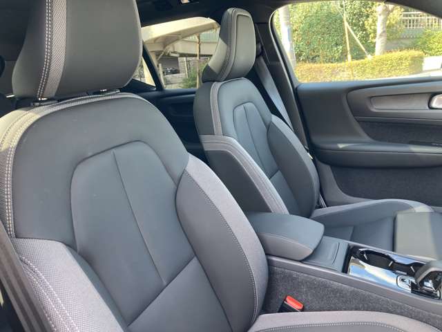 ボルボ ＸＣ４０リチャージ プラス シングルモーター R4年 (関東) 99