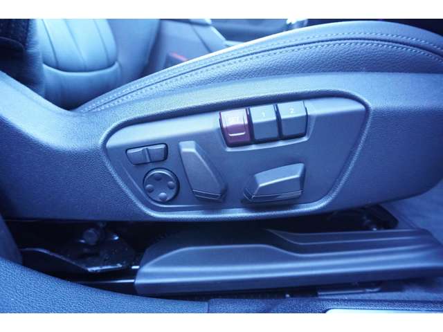 ＢＭＷ １シリーズ １１８Ｄ Ｍスポーツ ディーゼルターボ R6年 (近畿) 99