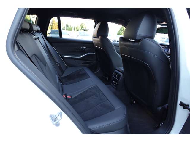 ＢＭＷ ３シリーズ ３２０Ｉ Ｍスポーツ R6年 (近畿) 99