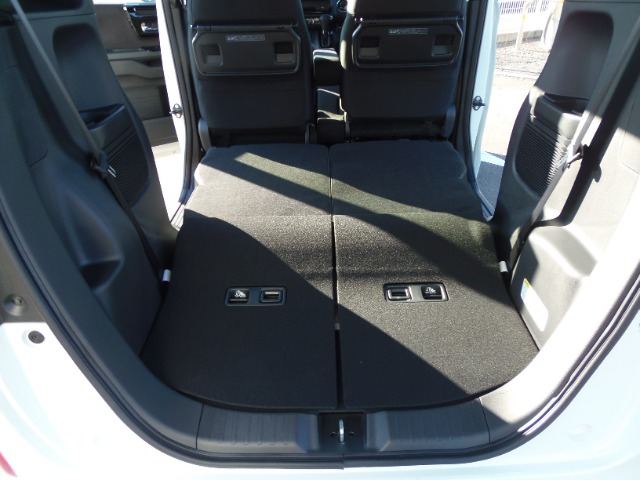 ホンダ Ｎ　ＢＯＸ カスタム ６６０ Ｌ R5年 (東海) 99