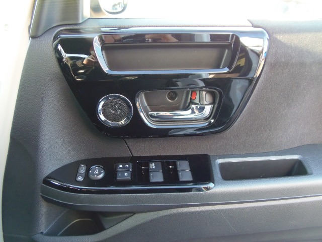 ホンダ Ｎ　ＢＯＸ カスタム ６６０ Ｌ R5年 (東海) 99