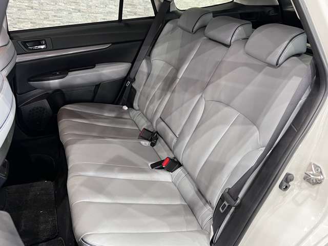 スバル レガシィツーリングワゴン ２．５ Ｉ アイサイト Ｓパッケージ ４ＷＤ H25年 (関東) 99