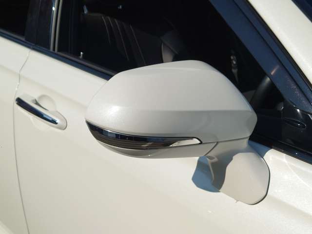 トヨタ クラウン　ハイブリッド ハイブリッド ２．５ ＲＳ アドバンス R1年 (中国) 99