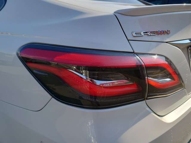 トヨタ クラウン　ハイブリッド ハイブリッド ２．５ ＲＳ アドバンス R1年 (中国) 99