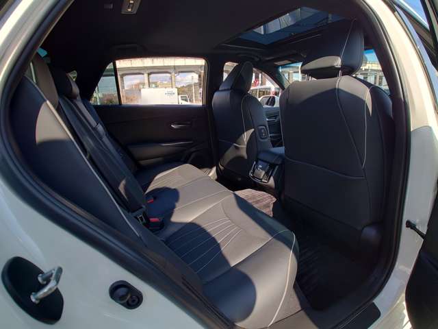 トヨタ クラウン　ハイブリッド ハイブリッド ２．５ ＲＳ アドバンス R1年 (中国) 99