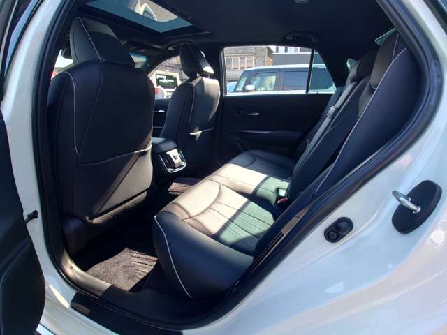 トヨタ クラウン　ハイブリッド ハイブリッド ２．５ ＲＳ アドバンス R1年 (中国) 99