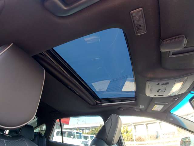 トヨタ クラウン　ハイブリッド ハイブリッド ２．５ ＲＳ アドバンス R1年 (中国) 99