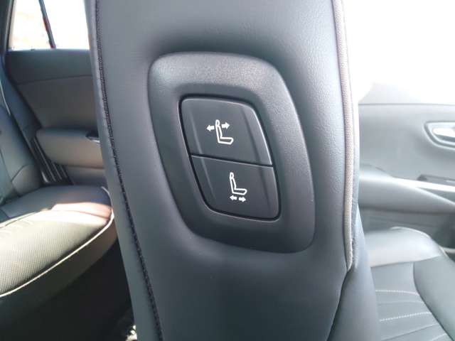 トヨタ クラウン　ハイブリッド ハイブリッド ２．５ ＲＳ アドバンス R1年 (中国) 99