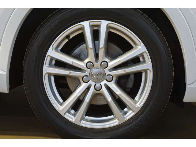 アウディ Ｑ３ ２．０ ＴＦＳＩ クワトロ １８０ＰＳ Ｓラインパッケージ ４ＷＤ H30年 (北海道) 99