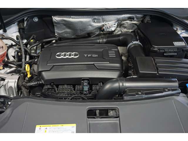 アウディ Ｑ３ ２．０ ＴＦＳＩ クワトロ １８０ＰＳ Ｓラインパッケージ ４ＷＤ H30年 (北海道) 99