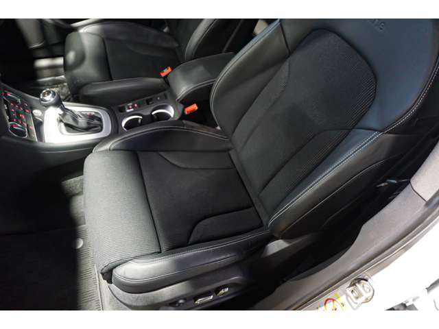 アウディ Ｑ３ ２．０ ＴＦＳＩ クワトロ １８０ＰＳ Ｓラインパッケージ ４ＷＤ H30年 (北海道) 99