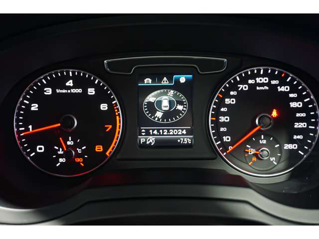 アウディ Ｑ３ ２．０ ＴＦＳＩ クワトロ １８０ＰＳ Ｓラインパッケージ ４ＷＤ H30年 (北海道) 99