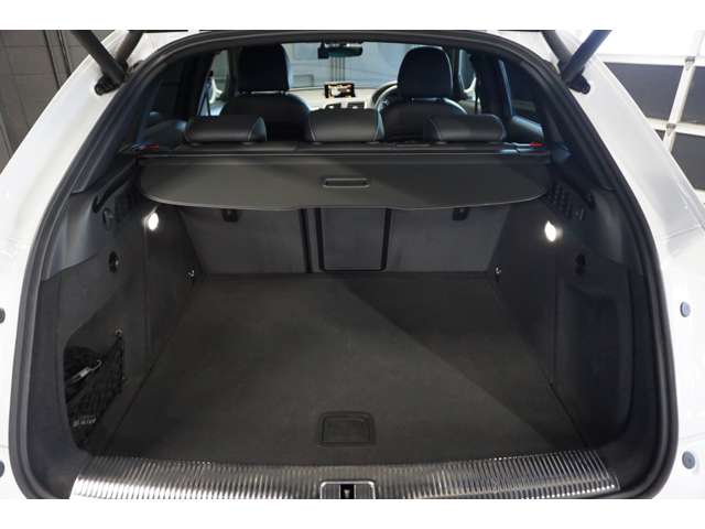 アウディ Ｑ３ ２．０ ＴＦＳＩ クワトロ １８０ＰＳ Ｓラインパッケージ ４ＷＤ H30年 (北海道) 99