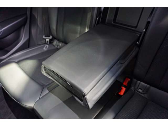 アウディ Ｑ３ ２．０ ＴＦＳＩ クワトロ １８０ＰＳ Ｓラインパッケージ ４ＷＤ H30年 (北海道) 99