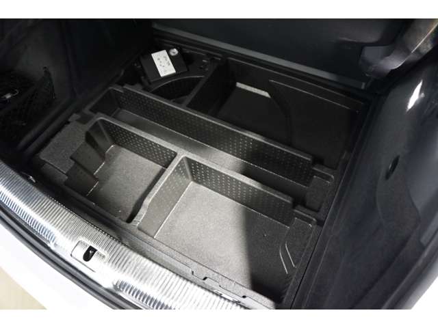 アウディ Ｑ３ ２．０ ＴＦＳＩ クワトロ １８０ＰＳ Ｓラインパッケージ ４ＷＤ H30年 (北海道) 99