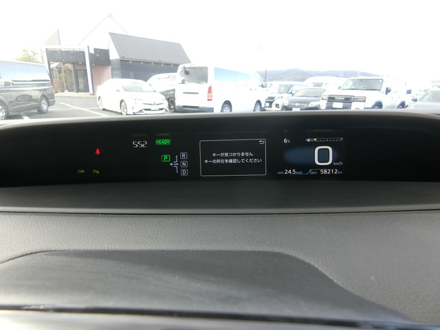 トヨタ プリウス １．８ Ａ H28年 (中国) 99