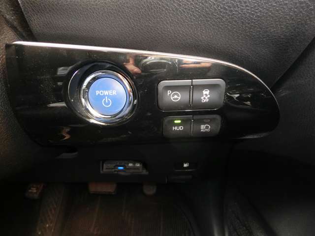 トヨタ プリウス １．８ Ａ H28年 (中国) 99