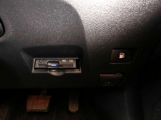 トヨタ プリウス １．８ Ａ H28年 (中国) 99