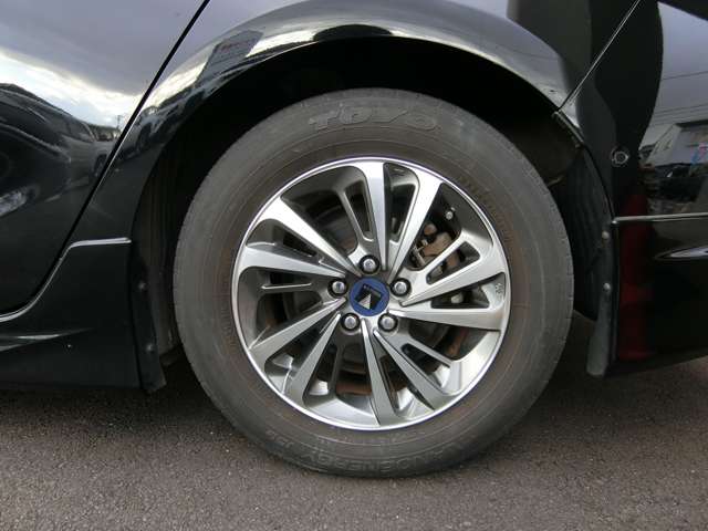 トヨタ プリウス １．８ Ａ H28年 (中国) 99