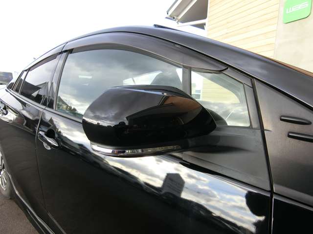 トヨタ プリウス １．８ Ａ H28年 (中国) 99