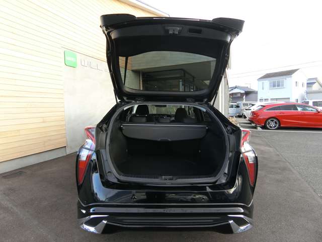 トヨタ プリウス １．８ Ａ H28年 (中国) 99