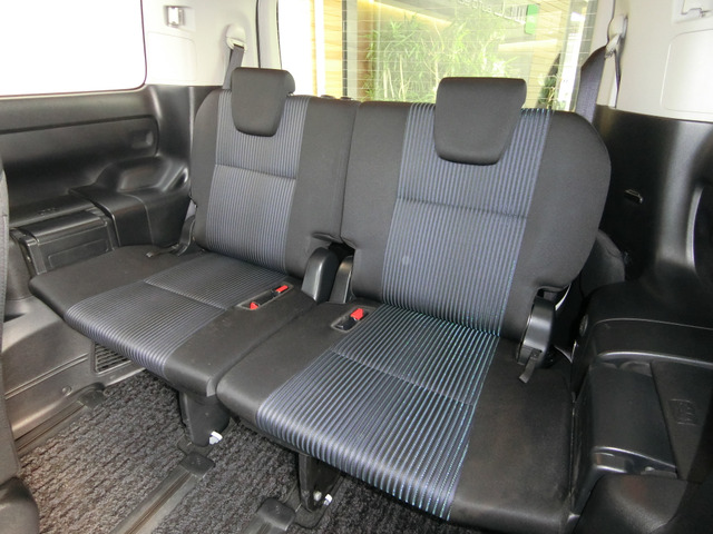 トヨタ ヴォクシー ２．０ ＺＳ H26年 (中国) 99