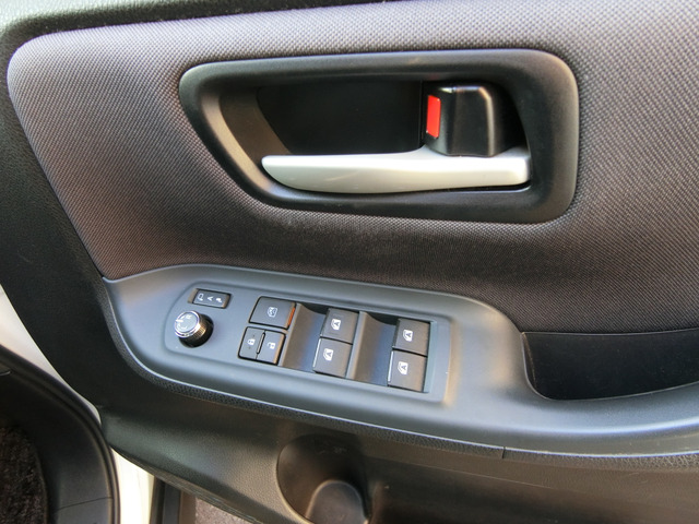 トヨタ ヴォクシー ２．０ ＺＳ H26年 (中国) 99