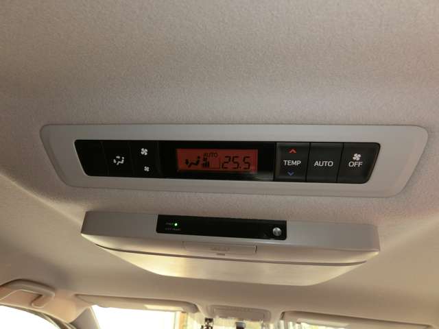 トヨタ ヴォクシー ２．０ ＺＳ H26年 (中国) 99