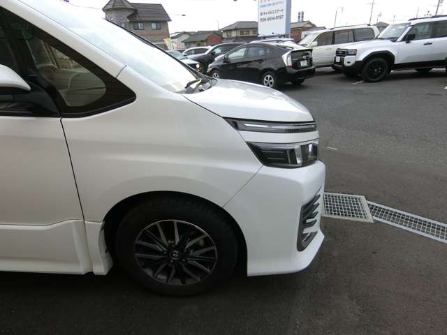 トヨタ ヴォクシー ２．０ ＺＳ H26年 (中国) 99