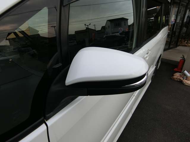 トヨタ ヴォクシー ２．０ ＺＳ H26年 (中国) 99