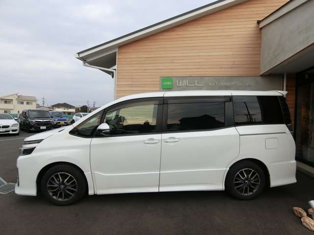 トヨタ ヴォクシー ２．０ ＺＳ H26年 (中国) 99