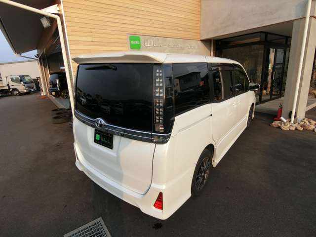 トヨタ ヴォクシー ２．０ ＺＳ H26年 (中国) 99