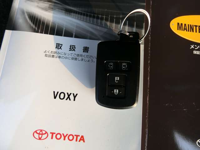 トヨタ ヴォクシー ２．０ ＺＳ H26年 (中国) 99