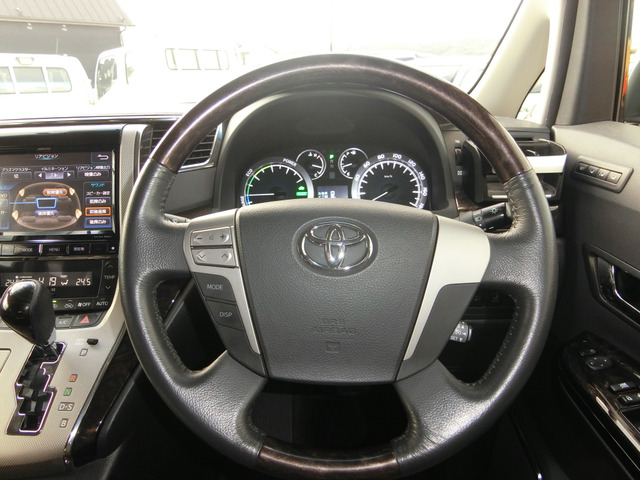 トヨタ ヴェルファイア　ハイブリッド （ベース） H26年 (中国) 99