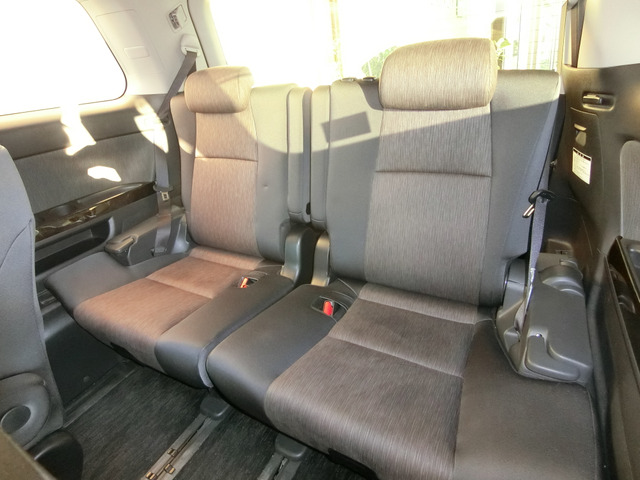 トヨタ ヴェルファイア　ハイブリッド （ベース） H26年 (中国) 99