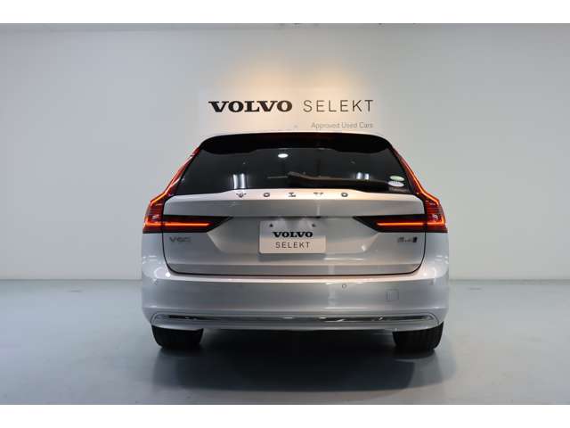 ボルボ Ｖ９０ Ｂ６ ＡＷＤ インスクリプション ４ＷＤ R3年 (近畿) 99