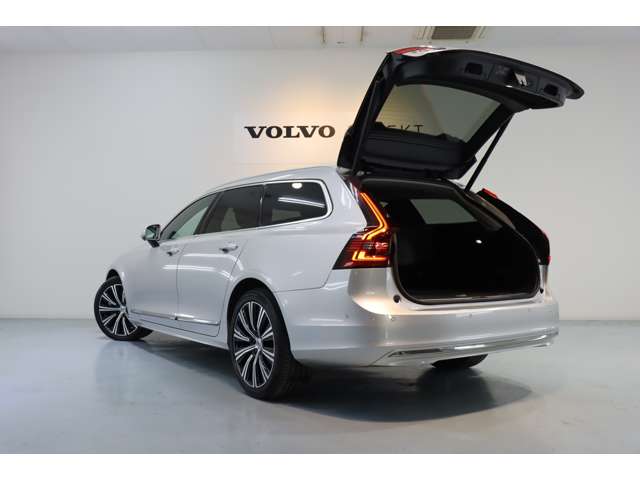 ボルボ Ｖ９０ Ｂ６ ＡＷＤ インスクリプション ４ＷＤ R3年 (近畿) 99