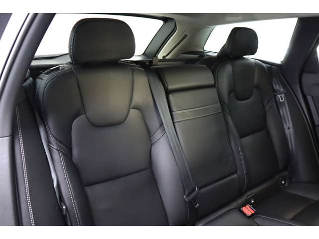 ボルボ Ｖ９０ Ｂ６ ＡＷＤ インスクリプション ４ＷＤ R3年 (近畿) 99