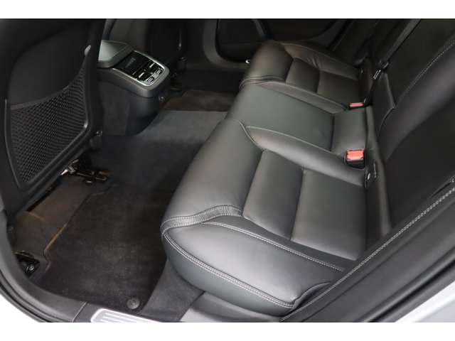 ボルボ Ｖ９０ Ｂ６ ＡＷＤ インスクリプション ４ＷＤ R3年 (近畿) 99