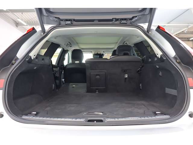 ボルボ Ｖ９０ Ｂ６ ＡＷＤ インスクリプション ４ＷＤ R3年 (近畿) 99