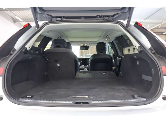 ボルボ Ｖ９０ Ｂ６ ＡＷＤ インスクリプション ４ＷＤ R3年 (近畿) 99