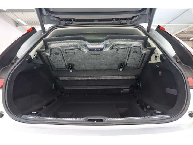 ボルボ Ｖ９０ Ｂ６ ＡＷＤ インスクリプション ４ＷＤ R3年 (近畿) 99