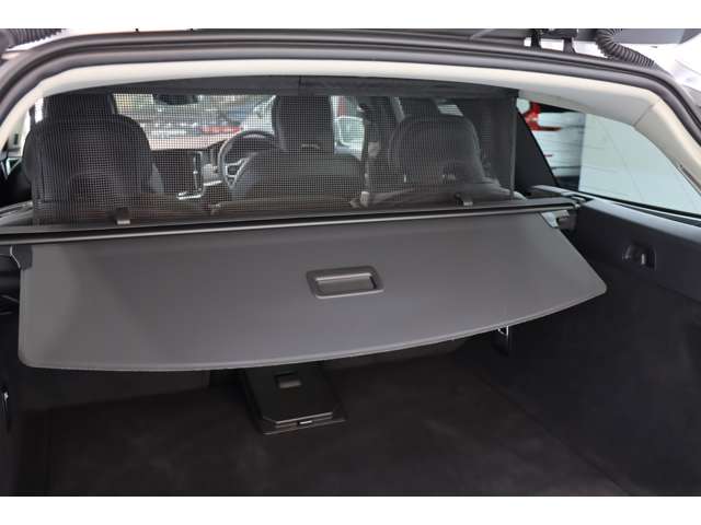 ボルボ Ｖ９０ Ｂ６ ＡＷＤ インスクリプション ４ＷＤ R3年 (近畿) 99