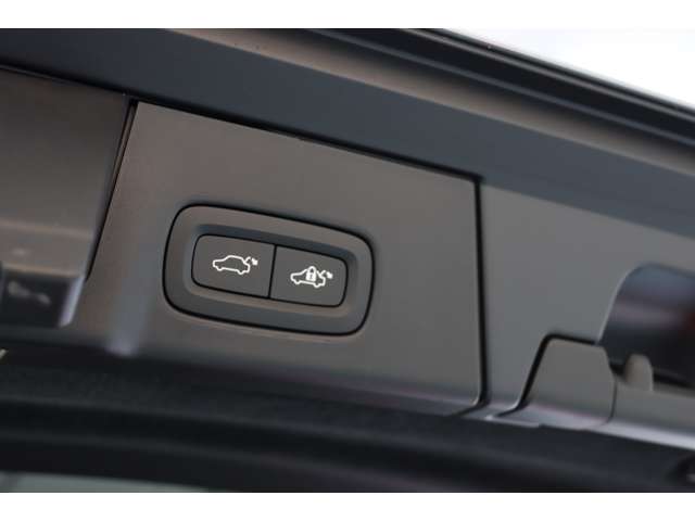 ボルボ Ｖ９０ Ｂ６ ＡＷＤ インスクリプション ４ＷＤ R3年 (近畿) 99