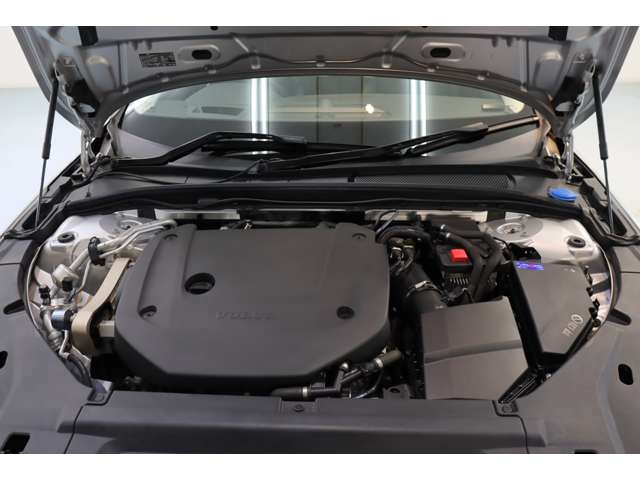 ボルボ Ｖ９０ Ｂ６ ＡＷＤ インスクリプション ４ＷＤ R3年 (近畿) 99