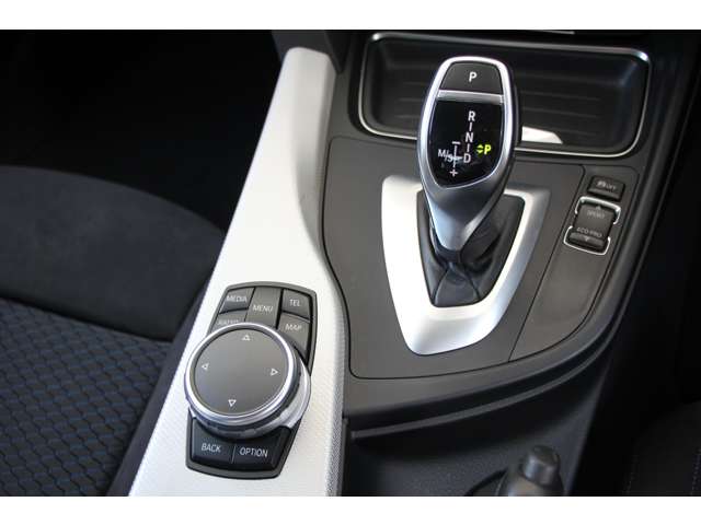 ＢＭＷ ４シリーズ ４２０Ｉ Ｍスポーツ H27年 (関東) 99