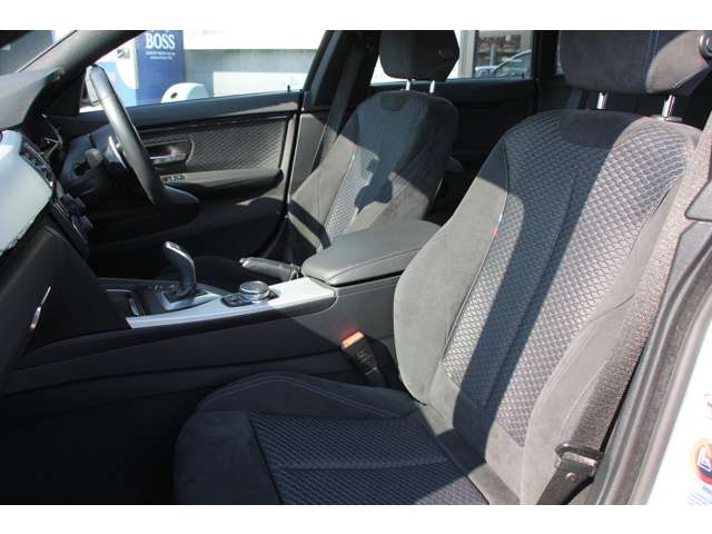 ＢＭＷ ４シリーズ ４２０Ｉ Ｍスポーツ H27年 (関東) 99